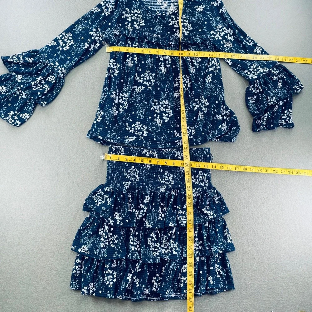 Michael Kors Women 2 Piece Floral Seersucker XS Tiered Bell Sleeve Ruffle Navy